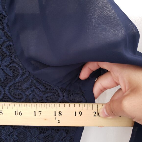 The Line of Style Navy Blue Mesh Lace Pattern Unique Design Long Blouse Size S - Picture 4 of 15